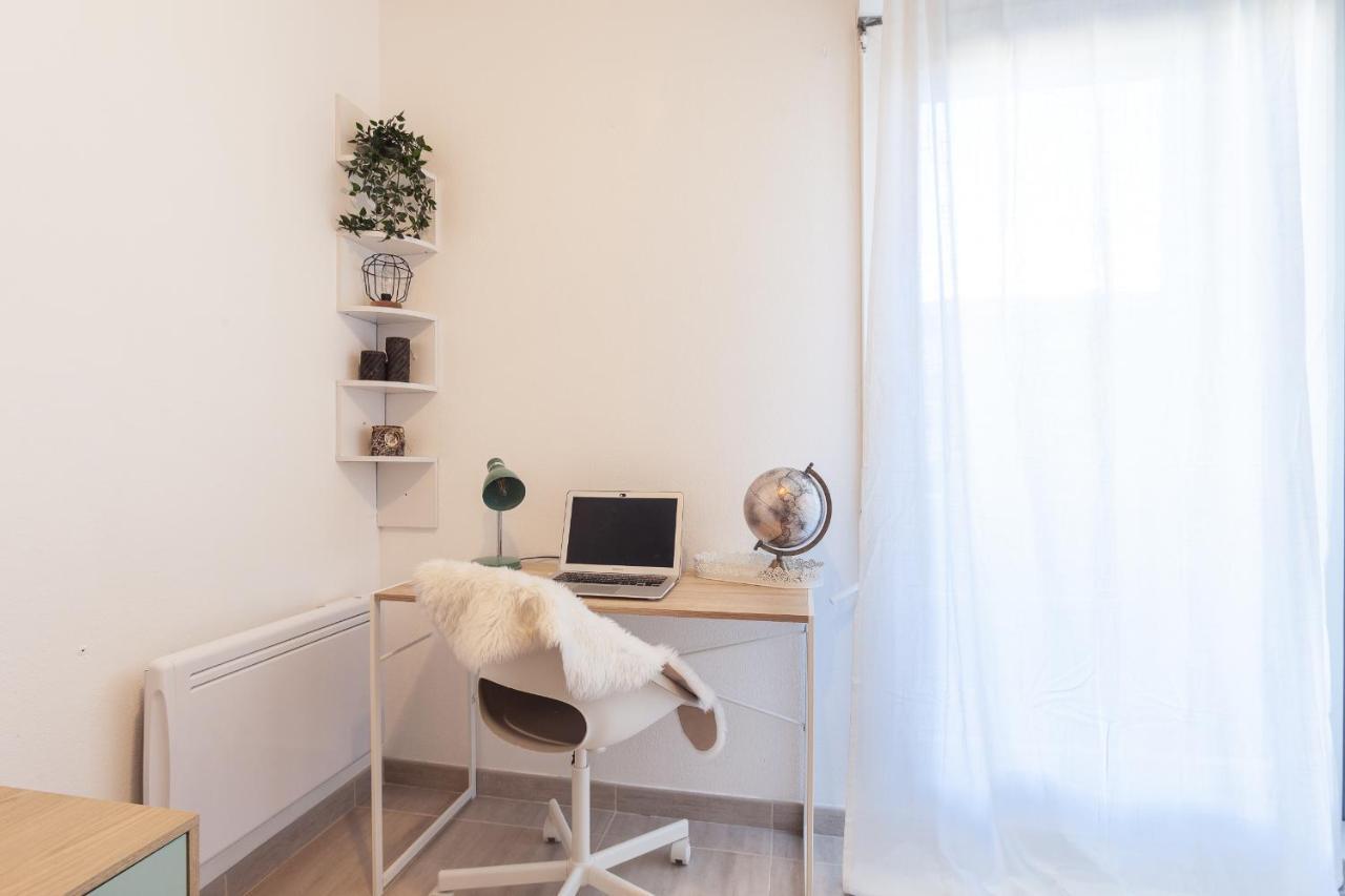 Cosy Studio Face A La Gare Apartment Marseille Bagian luar foto