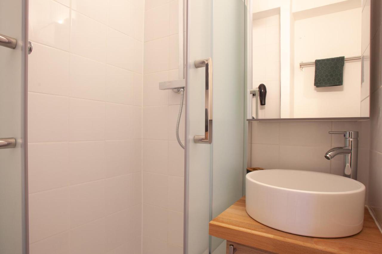 Cosy Studio Face A La Gare Apartment Marseille Bagian luar foto
